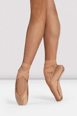 Heritage Pointe Shoes